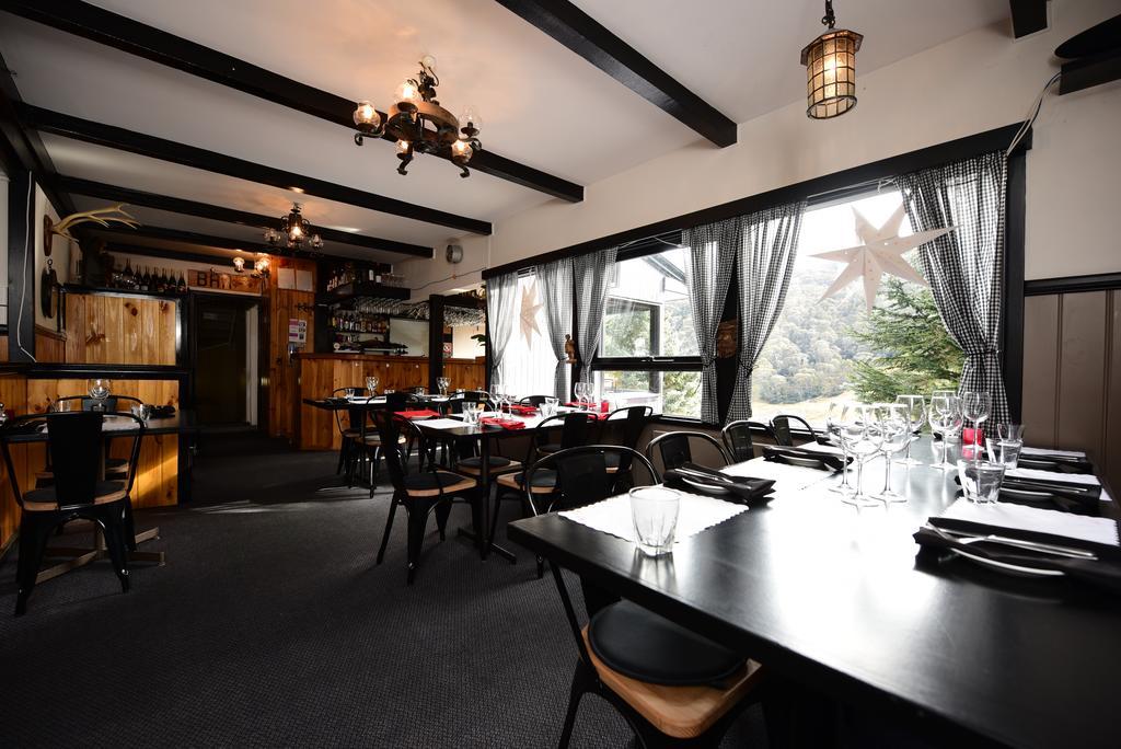 Black Bear Inn Thredbo Exterior photo